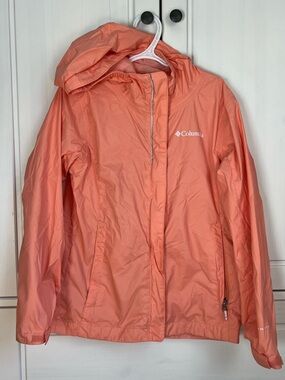Columbia girls Lightweight Hooded Rain Jacket - Coral - size 7/8